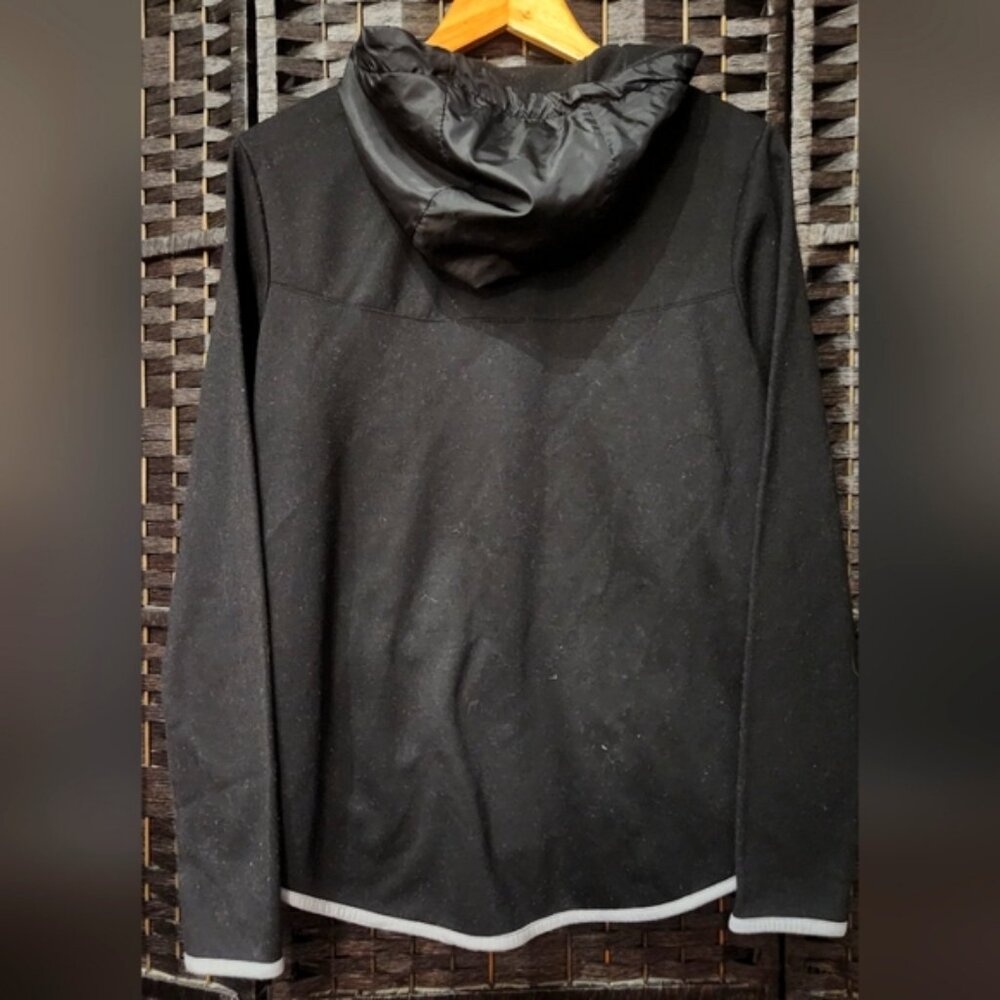 ??3 33?? Hydrogen Jacket - Picture 5 of 7